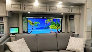 Ini bukan karavan, melainkan vila mini bergerak.