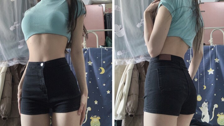 Membuat tubuh terlihat sangat menonjol! Aku benar-benar cinta sama celana pendek jeans ketat!!!