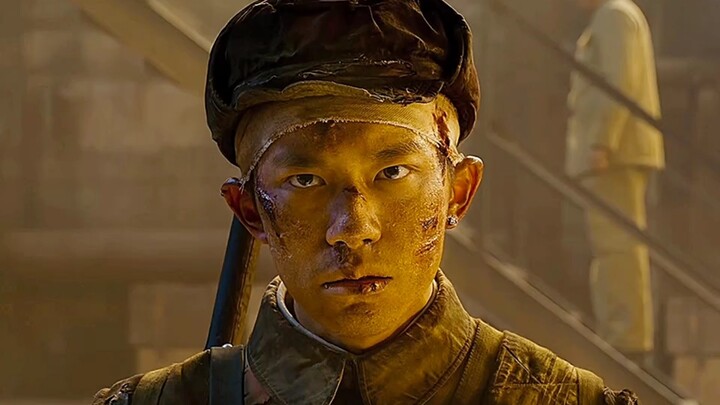 في اللحظة الأخيرة، كان يركض نحو وطنه. لا وجود لحياة هادئة وجميلة من تلقاء نفسها؛ هناك فقط من يحملون 