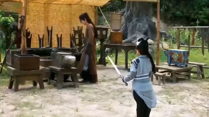 เทพดาบเร้นลับ