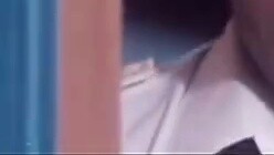 ตึกนี้เต็มไปด้วยผี ผู้ชายคนนั้นกลัว