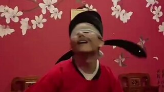 رقصة التفريغ الساحرة للمسؤولين المدنيين