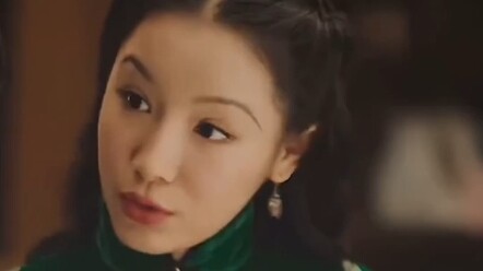 تبقى أنيقة وواثقة رغم زوال الزخرف.