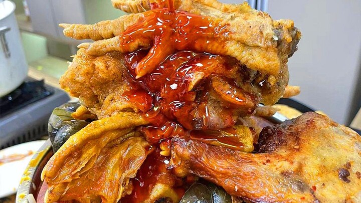 Makanan karyawan biasa di perusahaan biasa!