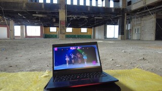 "A Little Idol in Northeast China" - Yulong City Theater Ruins Version