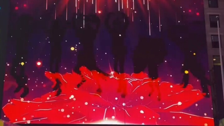 ไทม์สแควร์ของนิวยอร์ก ผลงานทางวัฒนธรรมอันเป็นเอกลักษณ์ของ Identity V