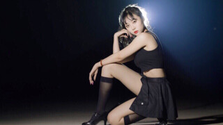 【Lilizi】Miss A Hush Stop staring at me secretly, I've already discovered you