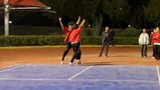 像抢着买单的东北人