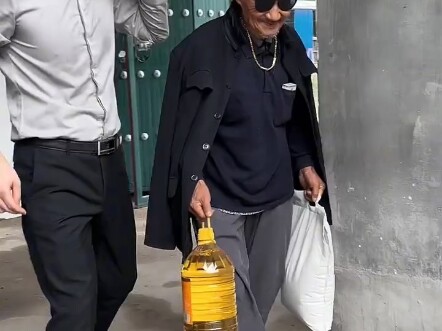 Chàng rể Sơn Đông đi thăm họ hàng