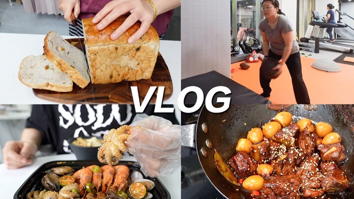 VLOG.17 | Daily Workout of a Food-Loving Solo Living Girl | What She Eats When Her Appetite is Stron