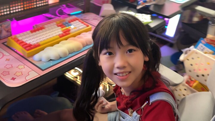 معنى العائلة ببساطة هو أن نقضي معًا كل يوم يبدو عاديًّا ومتكررًا.