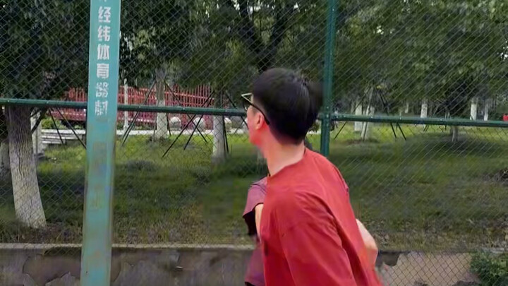 “How to Use a Ball-Saving Glove Correctly”