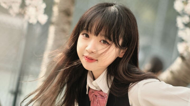 Your schoolmate suddenly appears!