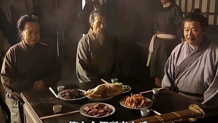 A plate of braised beef in sauce, a salted duck, and some distilled liquor—General Wu really knows h