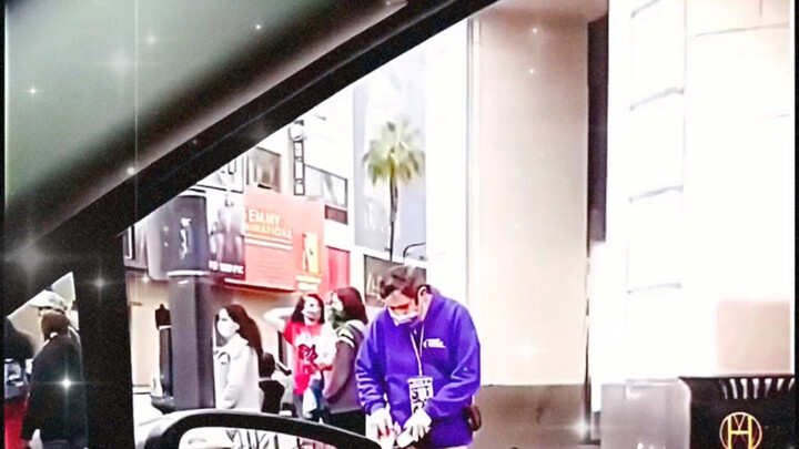 จะแสดงมายากลให้ดูสักหน่อย!