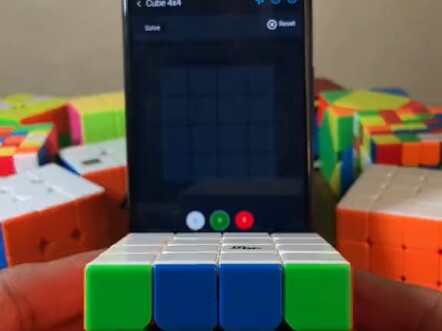 Trí tuệ nhân tạo giải được khối Rubik
