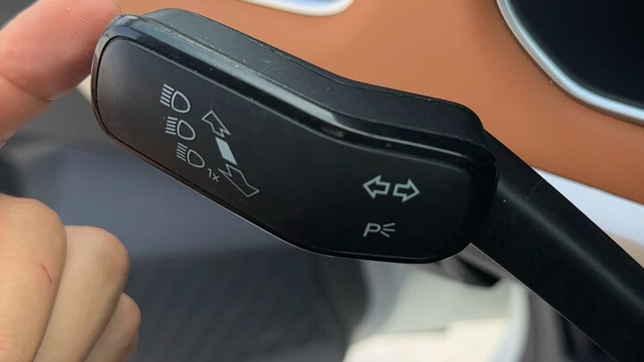 Car Light Usage Guide: New Drivers Who Don’t Know How to Switch Between High and Low Beams, Check Th