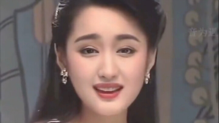 Hãy cùng ngắm nhìn Dương Ngọc Oánh năm 1992, khi cô mới 20 tuổi – thật sự quá xinh đẹp, người thì ng