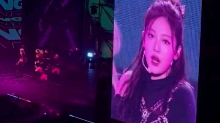 Mulan Ning! She’s finally here! aespa’s Ningning fan cam from the ‘Wake Up’ concert