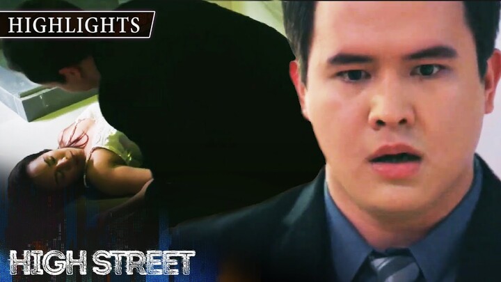 Gino finds his mother unconsciously laying on the floor | High Street (w/ English Subs)