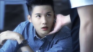 八年前的我看他俩就越看越不对劲…这眼神怎么看都算不上清白啊