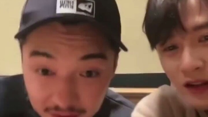 Á… Cứu với, Kim Thế Gia và Đàn Kiện Thứ sao lại hài đến thế chứ?