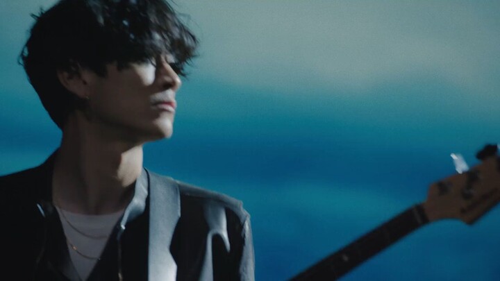 opening one piece(24)