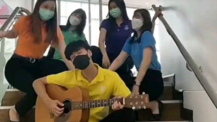 【GeminiFourth】Sekolah Internasional Harrow, Sahabat Wanita yang Paling Disukai