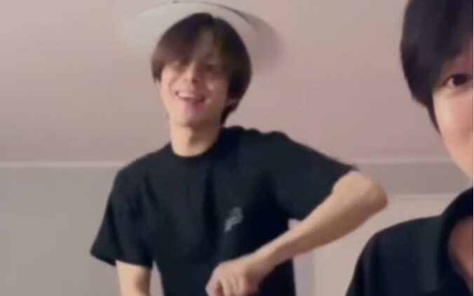 NCT Kim Jungwoo “Hot Sauce” Challenge Live Stream Clip 210629