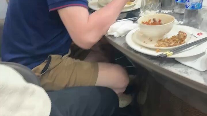 🍀若将岁月开成花，人生何处不芳华。与其悲伤焦虑，不如用心生活，过好生命当中的每一天，将每一个平凡的日子，都改成花，无论时光如何流逝，无论春光如何短暂，你始终是那个灵魂有香气的人🍀