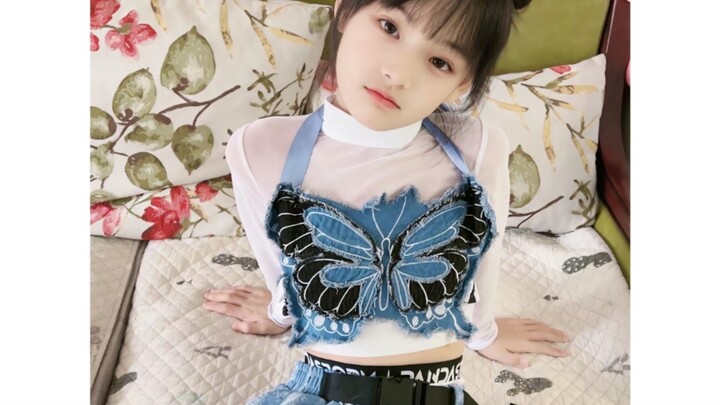 مجموعة مقاطع فيديو للطالبة ليو يوشوان