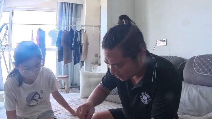 Đưa con gái đi lái xe tải 10