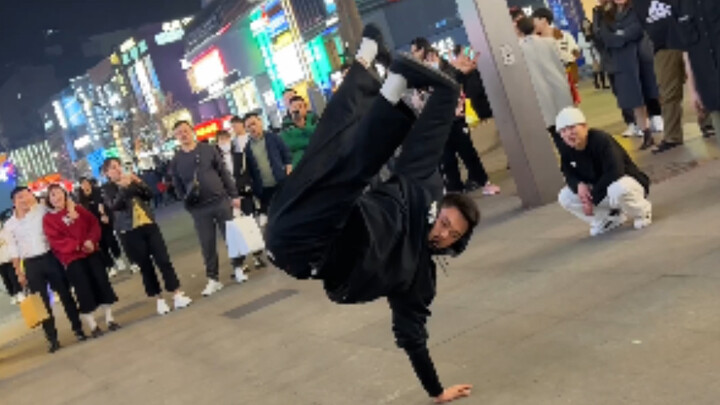 Ini Baru Disebut Dansa Jalanan! Trik Ajaib Keren di Jalanan oleh Penari Bboy