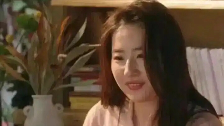A fairy descends to earth—just how stunning is “Goddess Sister” Liu Yifei?