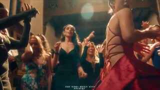 NASHA__Official_Music_Video____Yo_Yo_Honey_Singh_x_Priyanka_Chopra_Vibes___One_Hindi_Music_Hits(1080