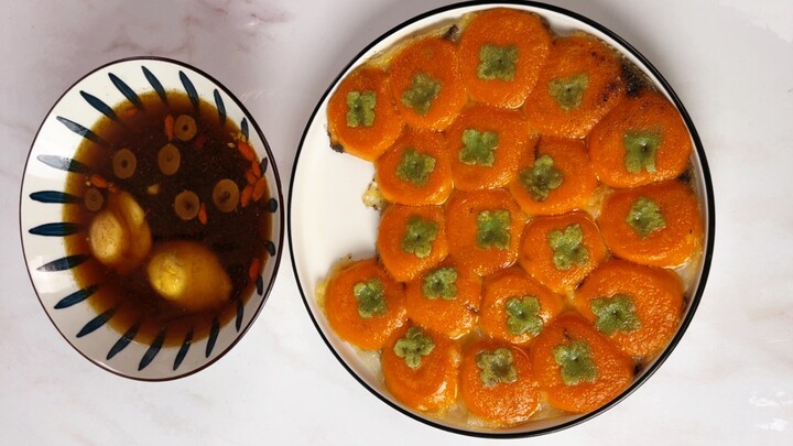 这冰花煎汤圆真的是又好看又好吃，年夜饭必备菜谱。