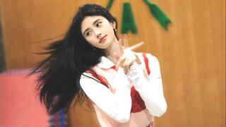【Ju Jingyi】The latest on the entire network! Super smooth! One-click dress-changing mashup of "Love 