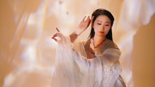 【雨诗】“刹那间上万只蝶忽然振翅飞起”【万蝶振翅/原编】