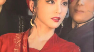 救命...好伟大的身材！好伟大的脸！