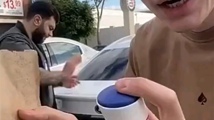 أي سحر هذا؟