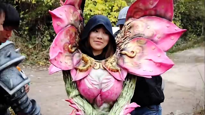 After watching Kai VI, I quickly came to watch the behind-the-scenes footage of Armor Hero Nawa to r