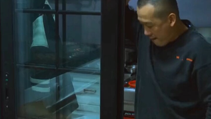 The chef wouldn’t let the customer touch the knife, and the outcome was heartbreaking.