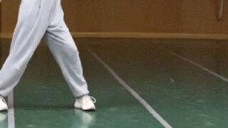 The Black Fairy Xiaoyue performed the theme song of Balala the Fairies, choreographed by Shanfeng te