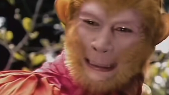 أخيرًا فهمت لماذا كان تانغ سِنغ لا يجرؤ إلا على التنمّر على سون ووكُونغ: فالرأس المعلَّق حول عنق شا 