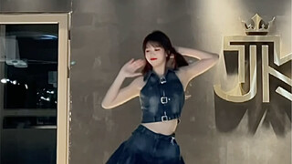 【Queencard】【gidle】表演一个企鹅走路