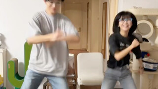 2023.10.16 Vương Hữu Thạc và A Đẩu cập nhật "chủ yếu là mỗi người nhảy một kiểu", hai người thật sự 