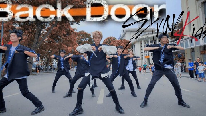 [The opening guy is so handsome][4K] IN生 BACK DOOR - STRAY KIDS Dance Cover by 21B5 from Vietnam - Y