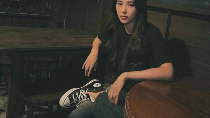 استمتع بمشاهدة رقصة لاتشا الساحرة من الفيلم مرارًا وتكرارًا