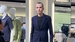 “Recently, a Russian mannequin suddenly discovered that he was a human being.”