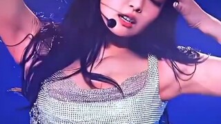 jennie is fire❤️‍🔥🔥